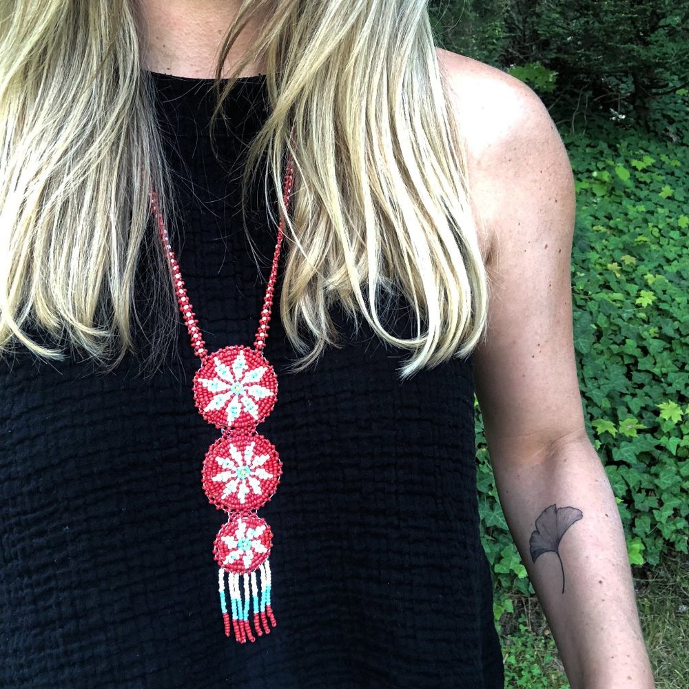 Vintage 90s Native American Beaded Necklce